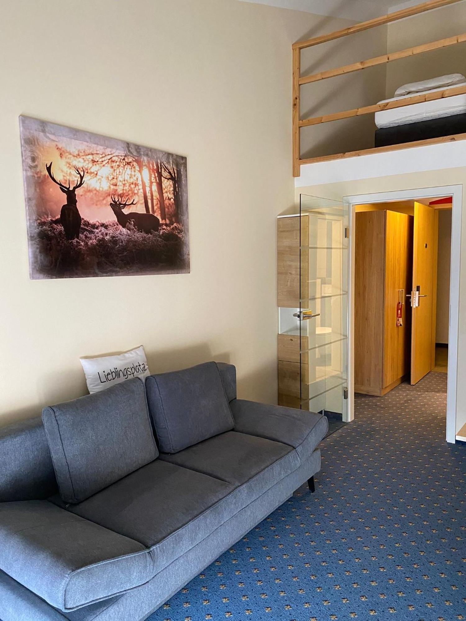 Flair Hotel Landgasthof Roger Loewenstein Exterior photo